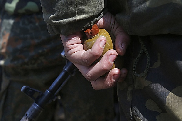 Боевики "ЛНР" ожидают наступление украинских военных на Кадиевку и скрытно минируют местность - "ИС"