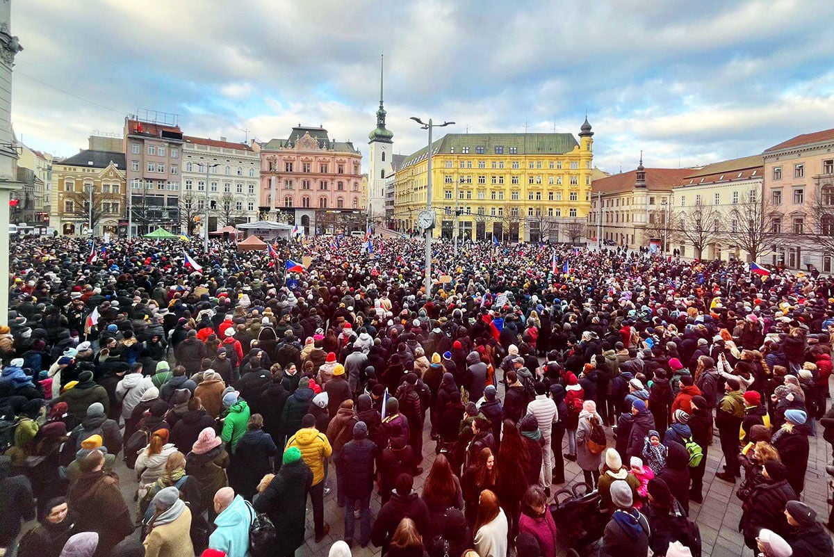 Беспрецедентный случай: за действующего президента Петра Павела поднялась вся Чехия 