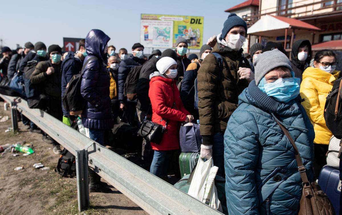 Сколько украинцев потеряло работу и начало экономить из-за карантина и кризиса – опрос