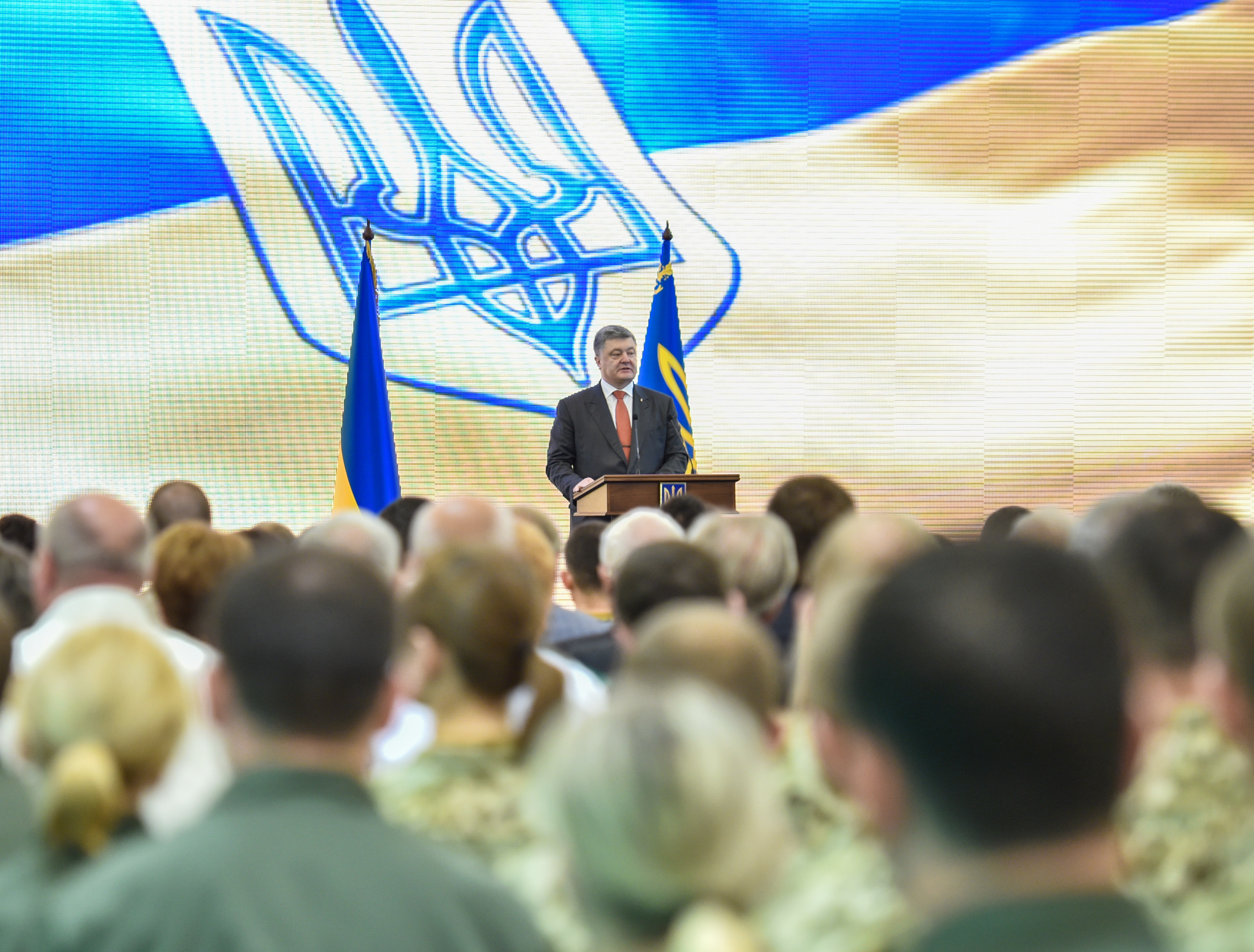 Президент страны-агрессора вообще должен сидеть молча, а не советовать Украине, как нам проводить выборы на Донбассе – Порошенко