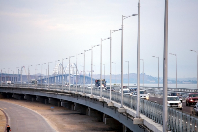 Крымский мост постиг ожидаемый провал: оккупанты сообщили об антирекорде - подробности 