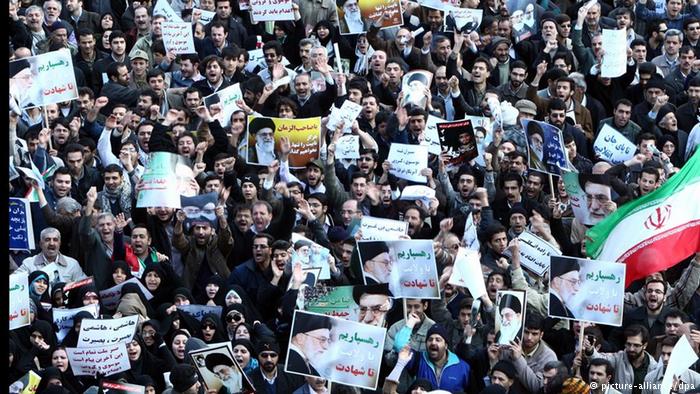 “Свобода или смерть”: в Иране, погрязшем в коррупции и сирийской войне, восстало население, - кадры