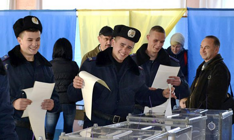 Для участия в выборах парламента бойцов Нацгвардии отпустили в увольнение
