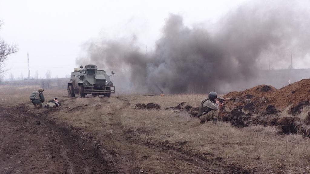 Российско-террористические войска начали обстрел Авдеевки из минометов, горят два дома, есть раненый – Аброськин