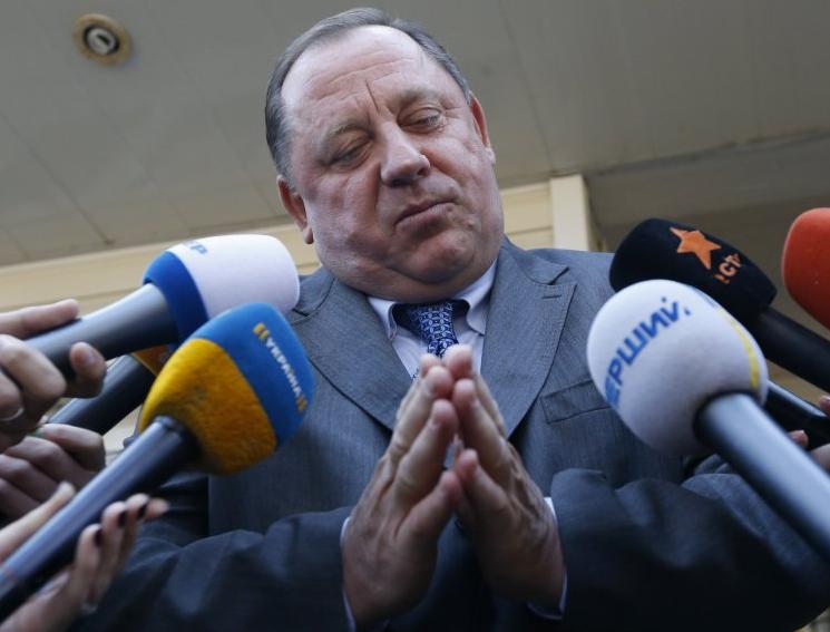 С «махрового коррупционера» Мельника сняты все обвинения, - Геращенко