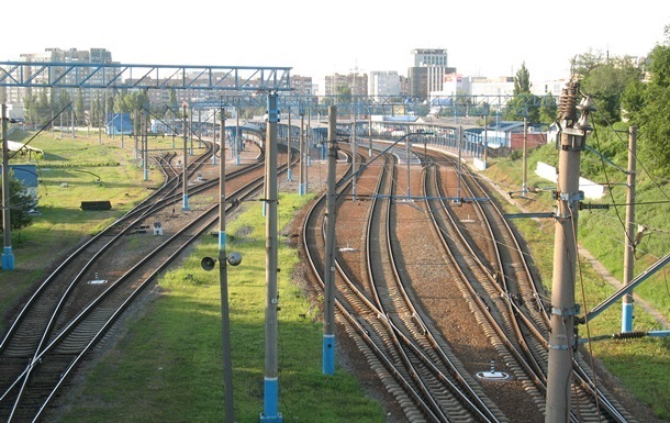 В результате диверсии между Павлоградом и Красноармейском повреждена железнодорожная контактная сеть 
