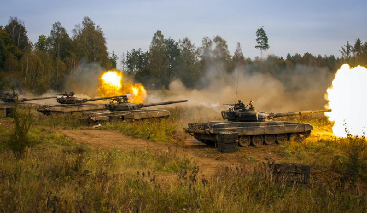 ВСУ из танков нанесли удар по пророссийским наемникам под Донецком: "Били в упор с расстояния около полутора км"