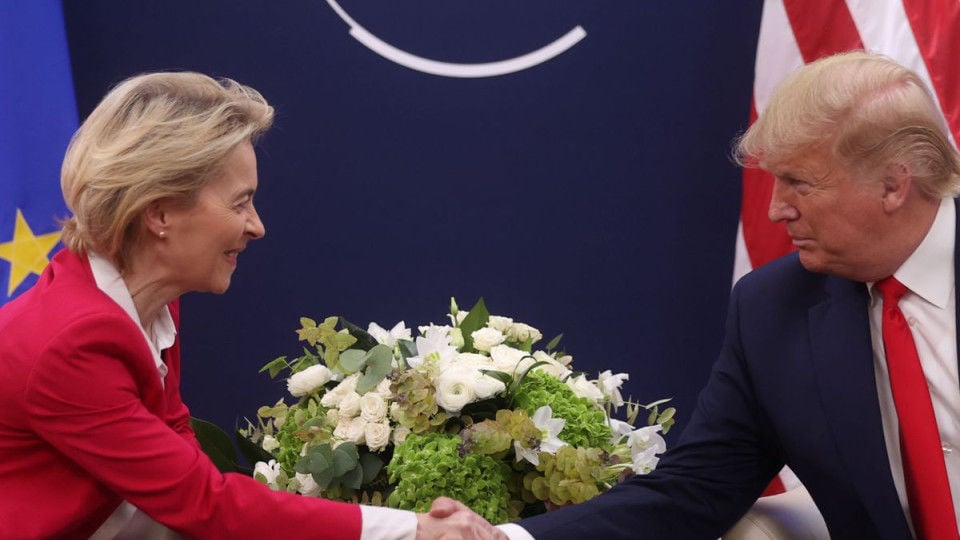 Евросоюз приготовился к ответному удару в торговой войне и может "заморозить" сделку века с США