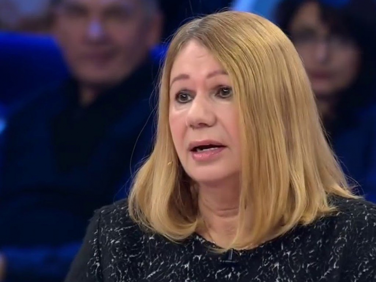 В Киеве произошла стычка между националистами и Бережной: она обвинила лидера С14 Карася в убийстве дочери