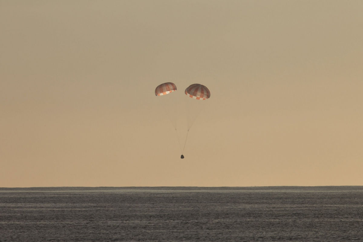 Груз, который вскоре доставит на Землю корабль SpaceX Dragon, сможет помочь побороть болезнь Альцгеймера