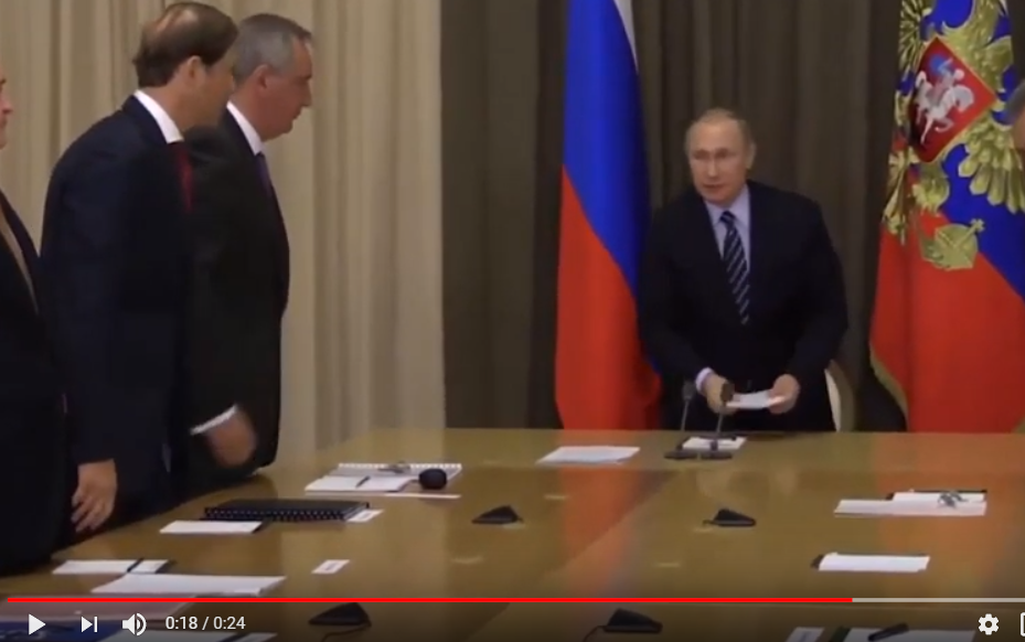 Сеть "взорвало" замечание Путина в адрес внешнего вида Рогозина в Сочи: чиновник мгновенно обомлел - видео