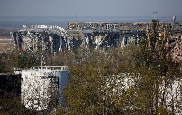 Донецкий аэропорт практически стерт с лица земли