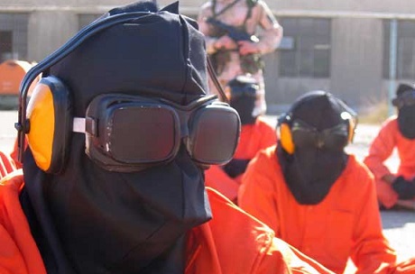 Суд разрешил публиковать кадры принудительного кормления заключенных в Гуантанамо, объявивших голодовку