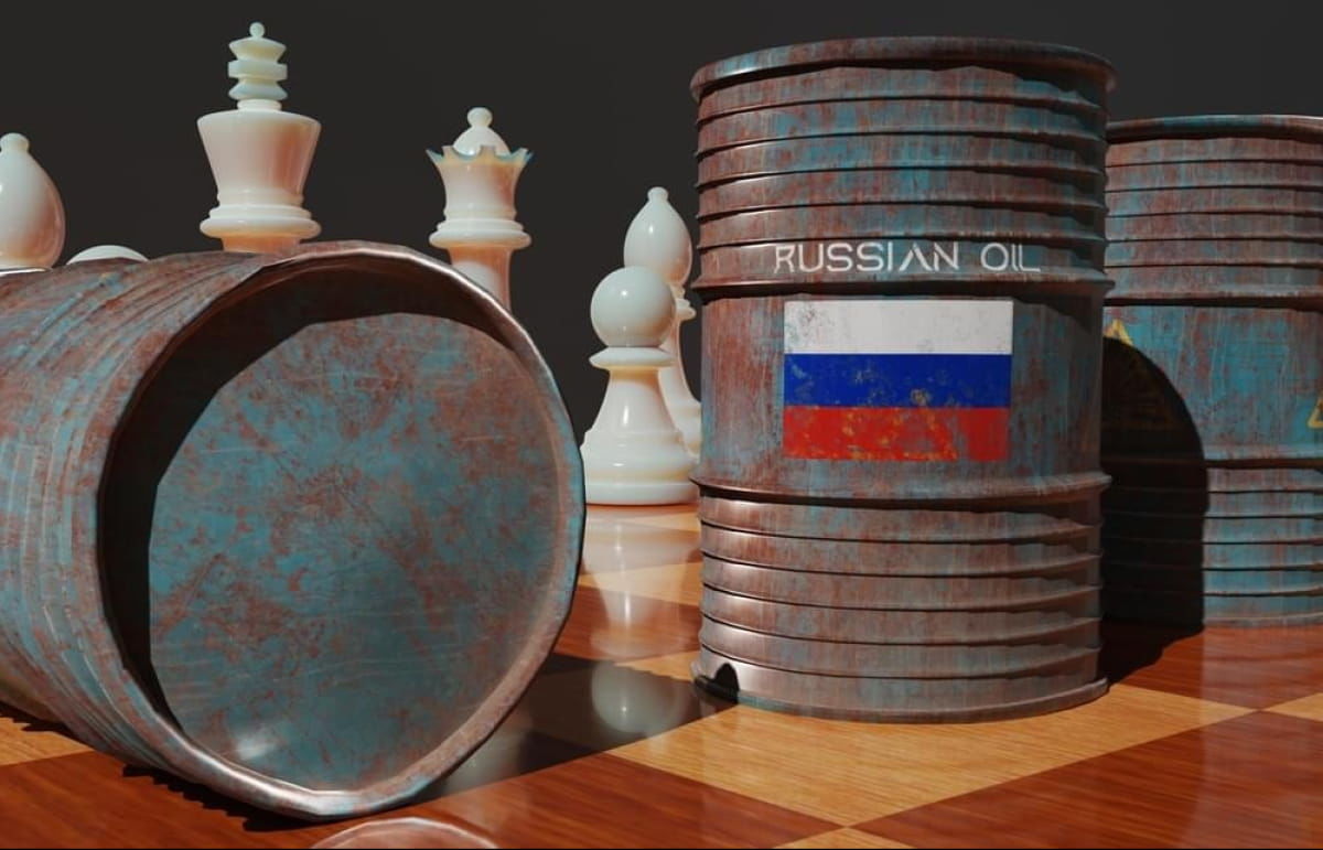 ​Bloomberg: ЕС готовит "ценовой удар" по российской нефти