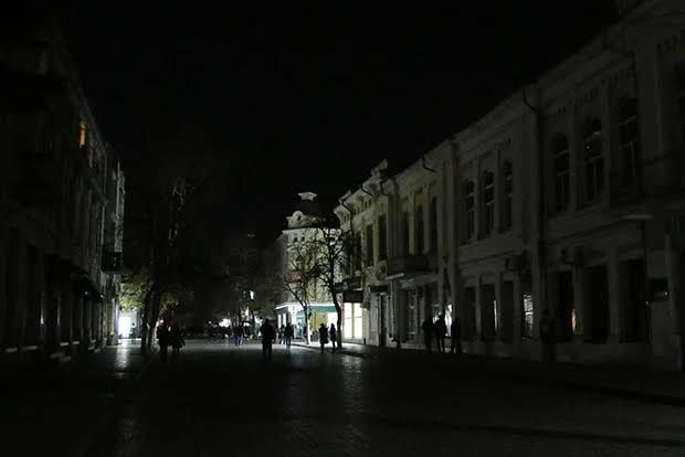 В Крыму после массированной ночной атаки наступил полный блэкаут
