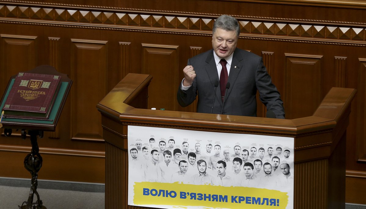 Порошенко: вопрос Крыма был закрыт в 1954 и 1991 годах. Все остальные "референдумы" – фантазия Путина