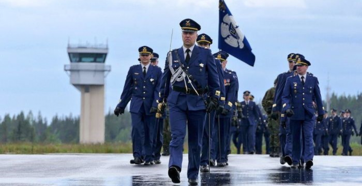 Пережиток прошлого: ВВС Финляндии окончательно отказались от свастики в своей символике 