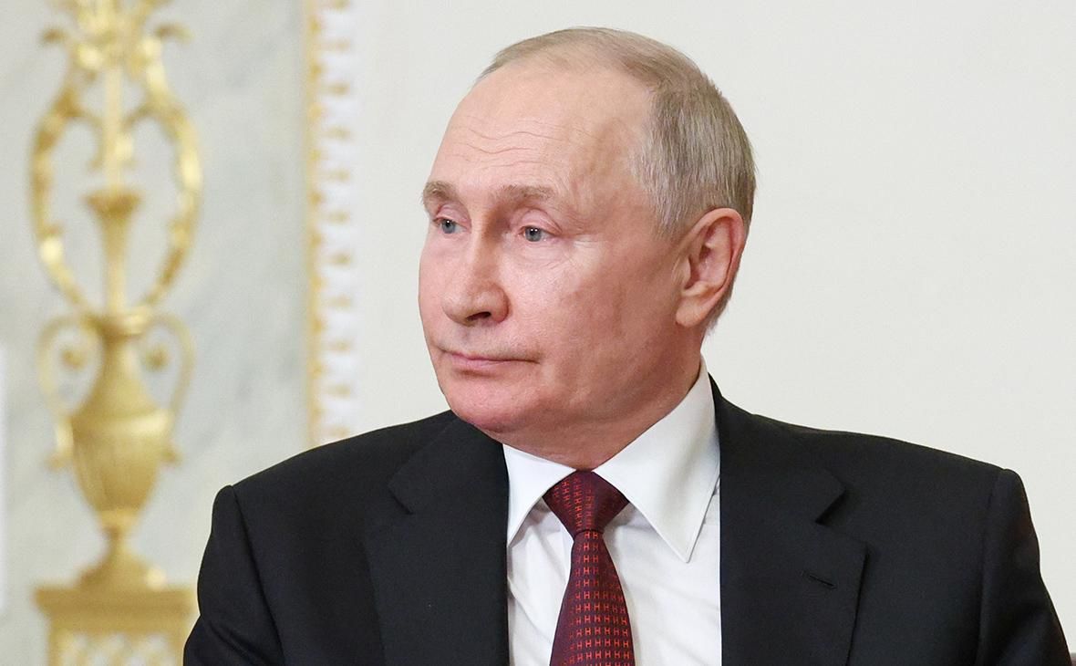 Путин угодил в новый конфуз: соцсети смеются над видео из Кремля