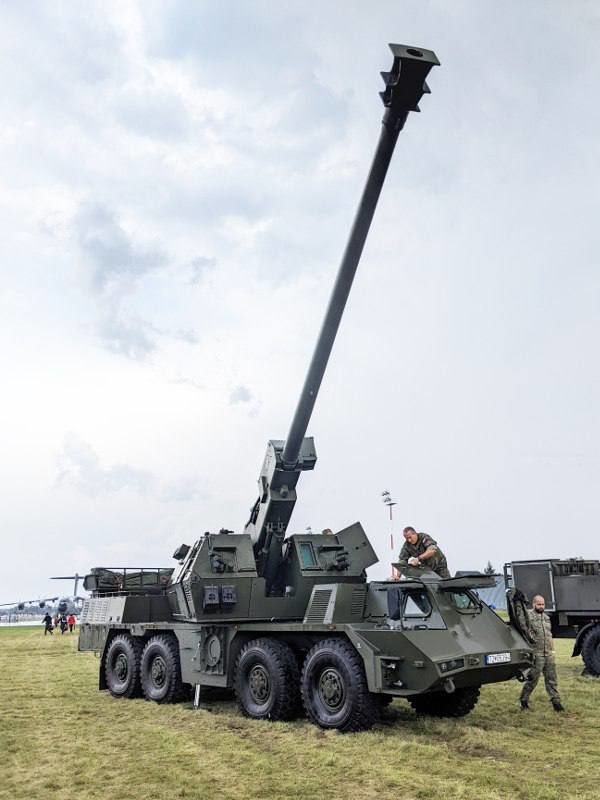 Украина подписала контракт со Словакией на поставку самоходных артиллерийских установок Zuzana 2