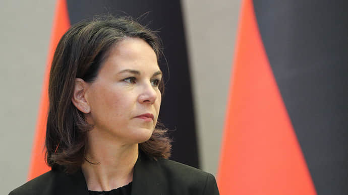 Помощь на сотни миллиардов: глава МИД ФРГ намекнула о подготовке в ЕС создания фонда поддержки Украины