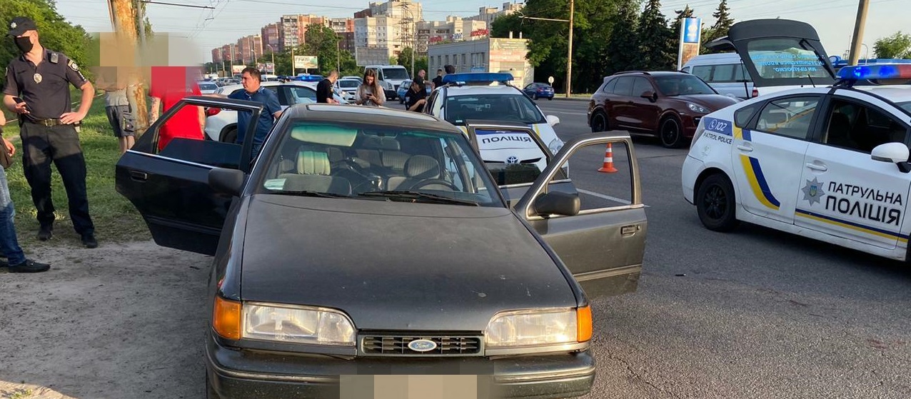 Полицейский в Днепре, героически сражаясь с бандитом, перед смертью совершил подвиг: детали