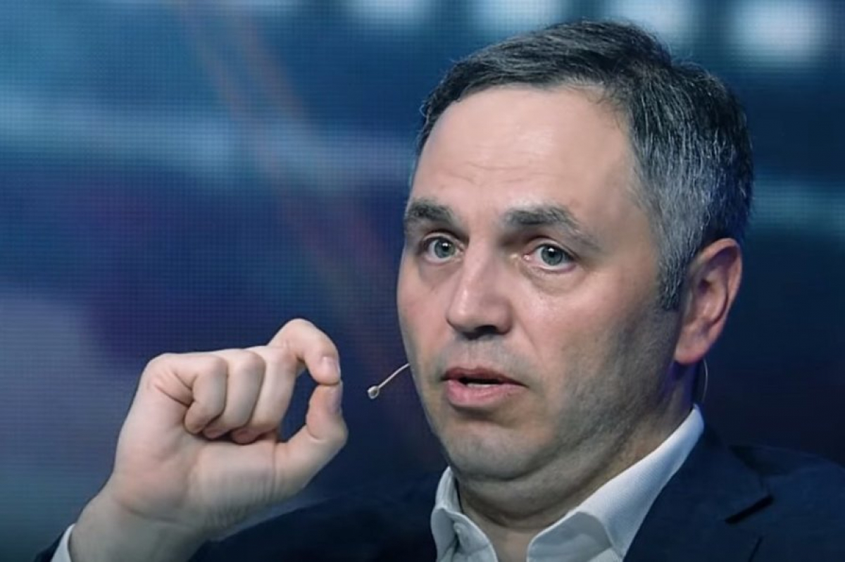 Портнов предрекает Украине досрочные выборы президента: "Похоже, могут пройти раньше конституционных сроков"