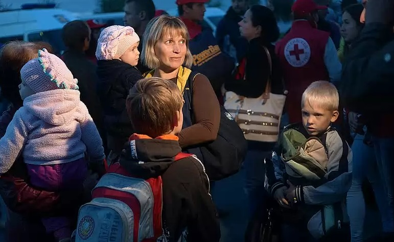 Около 400 тысяч человек зарегистрированы как внутренне перемещенные лица в Украине 