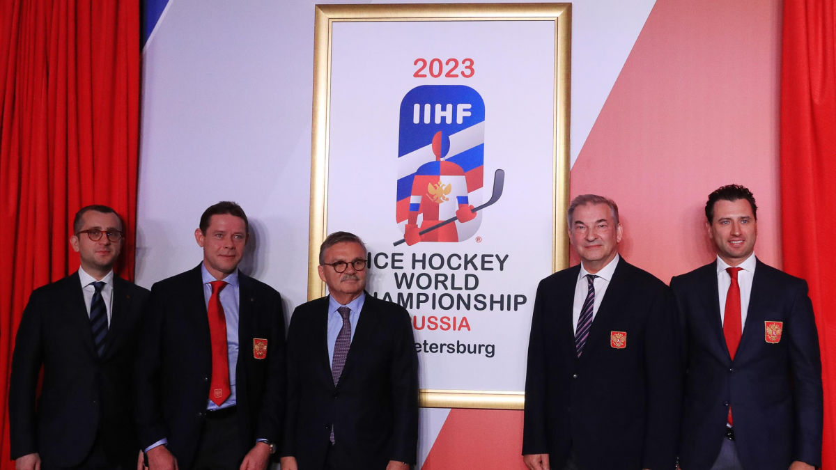 ​В Петербурге презентовали логотип ЧМ по хоккею 2023 – в Сети высмеяли очередное фиаско России