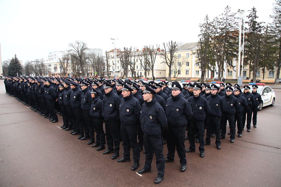 В Хмельницком в новой полиции будут служить участники АТО и чемпионы по единоборствам
