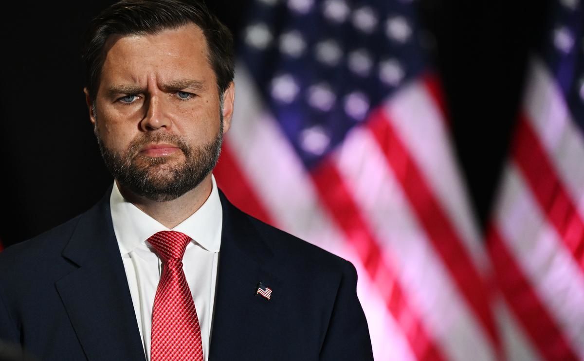 Вэнс объяснил, почему президент Трамп приказал возобновить испытания ЯО