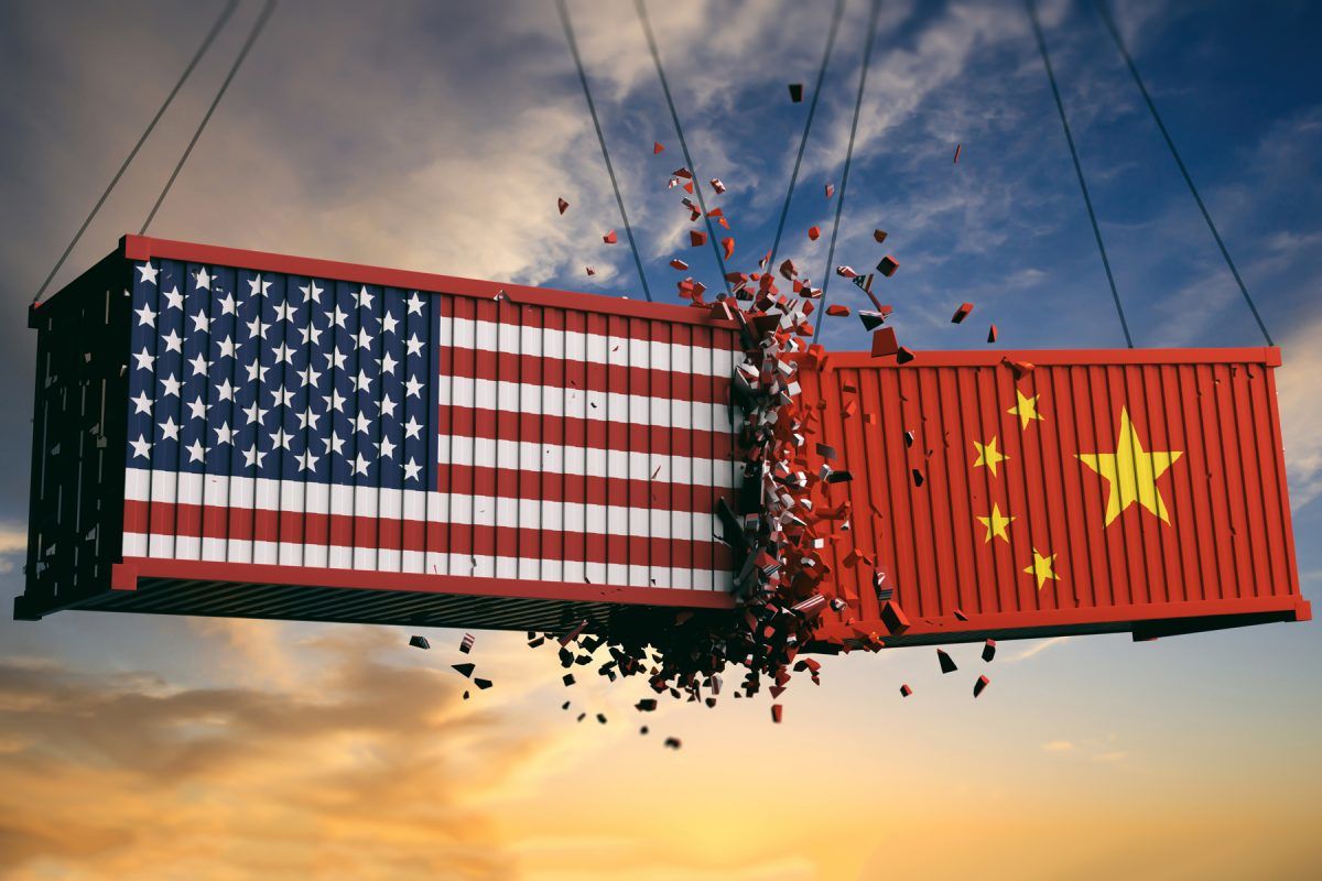 США наносят удар по Китаю: усиливается противостояние в "чиповой войне"