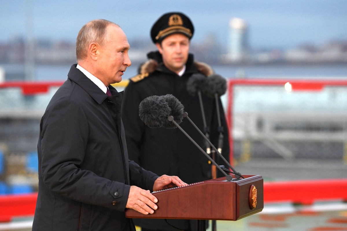 ​Путин прибыл в Петербург под прикрытием "Панциря-С1" - ракетный комплекс пытались спрятать