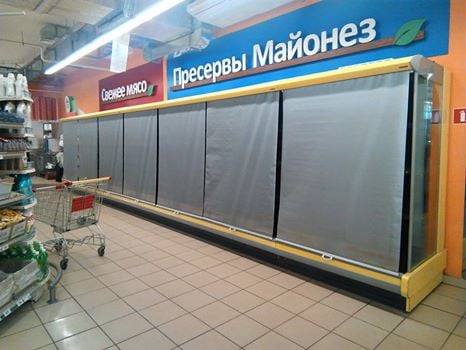 В Донецке в магазинах пропало мясо, на заправках - бензин