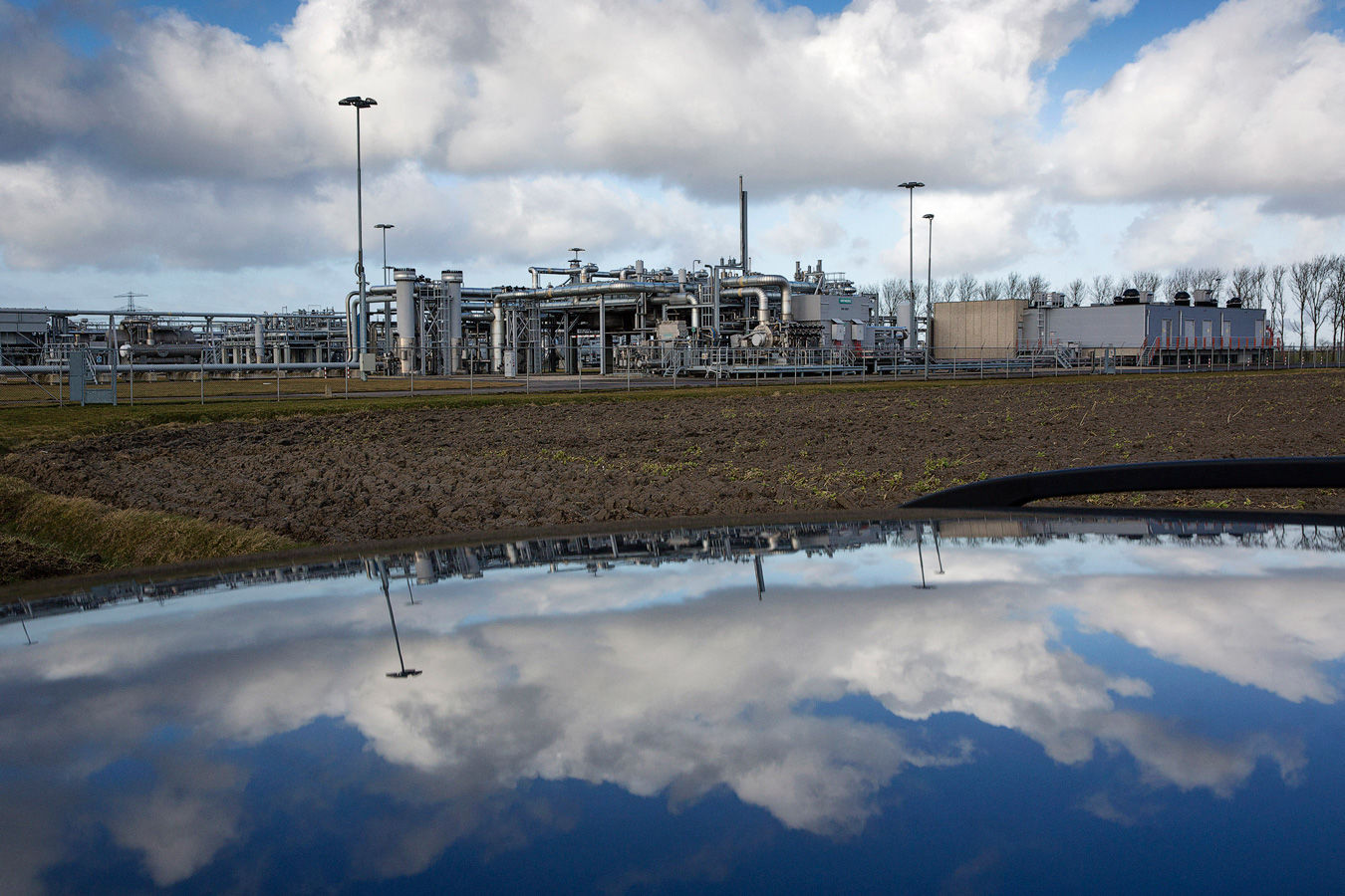 В Нидерландах могут решить проблему с газом, но есть небольшая проблема, уходящая в 2012 год