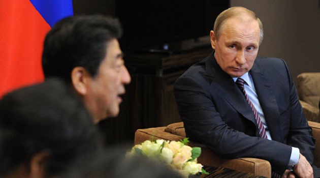Абэ показал Путину инновационный план развития России, но предупредил, что вопрос Курильских островов по-прежнему актуален