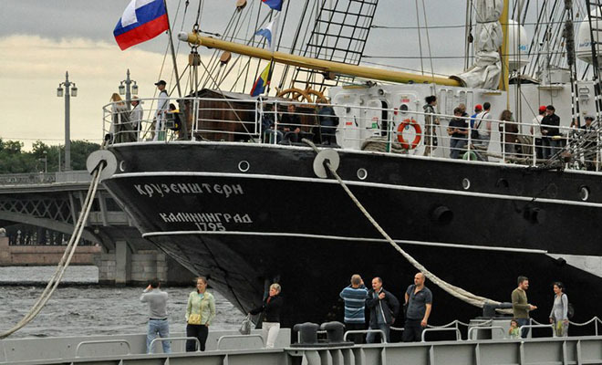 Горе-паруснику «Крузенштерну» разрешили покинуть порт Рейкьявика