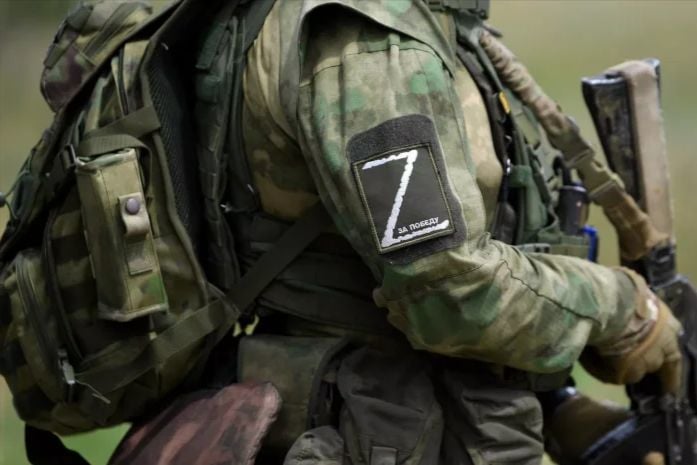 ​"Два года был в плену", - Z-канал раскрыл детали расправы солдата ВС РФ над 7 сослуживцами