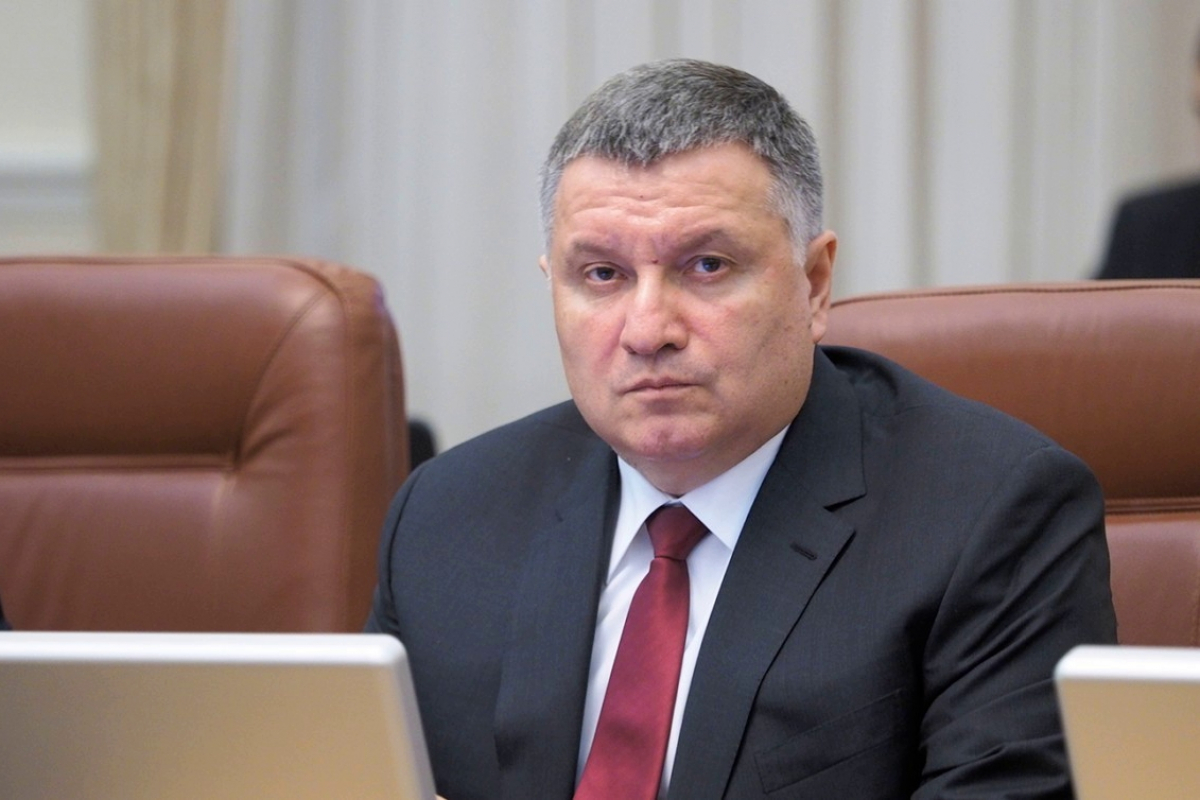 Аваков ответил Зеленскому на слова о Крыме, напомнив о "пределе возможностей"