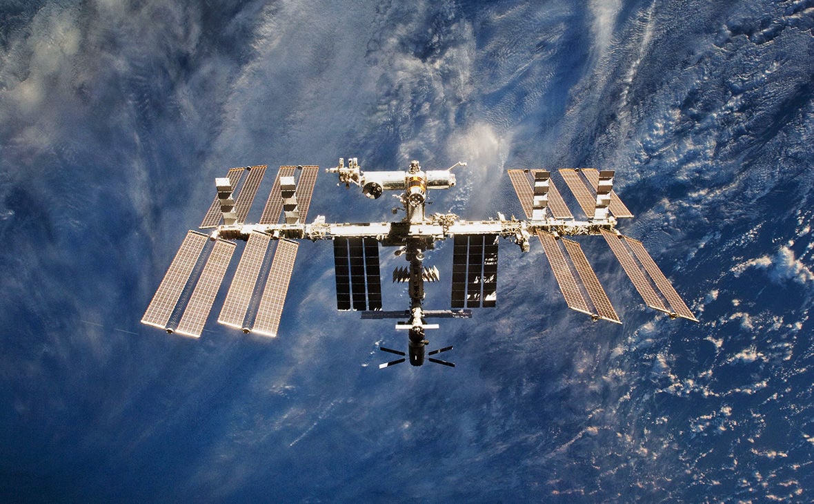 ​В NASA задумали навсегда изолировать российский модуль “Звезда” из-за утечки воздуха