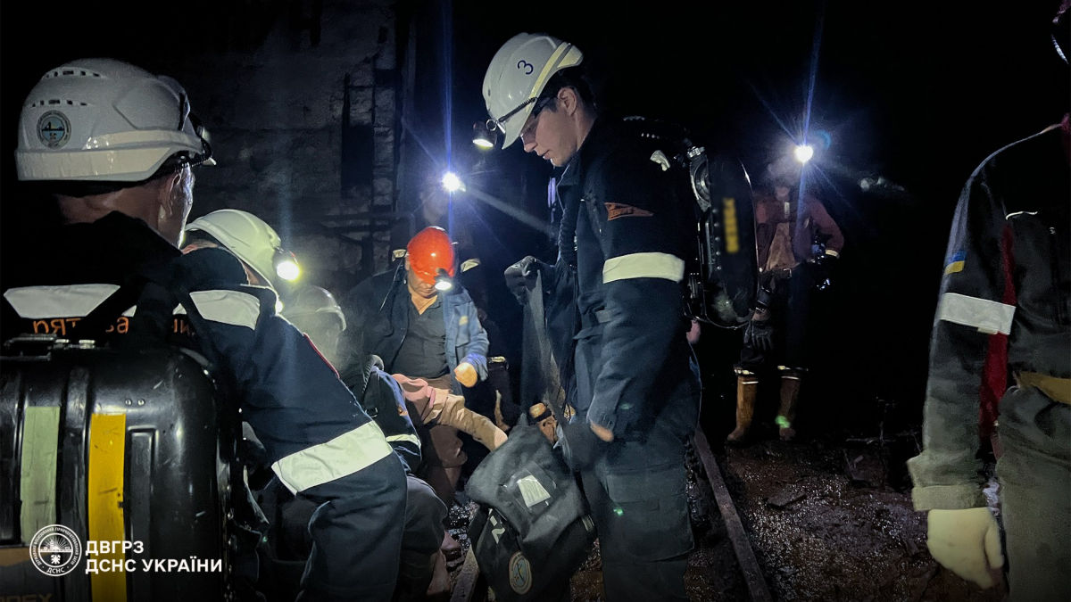 Такого еще не было: баллистика и 70 дронов атаковали Кривой Рог более суток