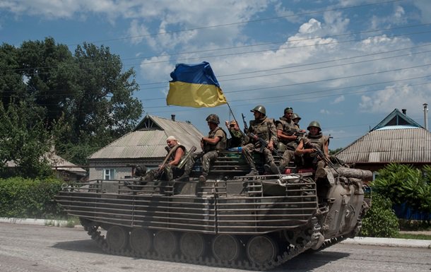 Не все украинцы хотят завершения АТО на Донбассе, - опрос