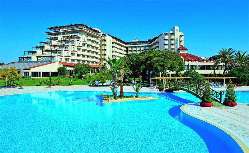 Турецкие отели  избавляются от проблемных "руссо-туристо", отказавшись от системы  “все включено”