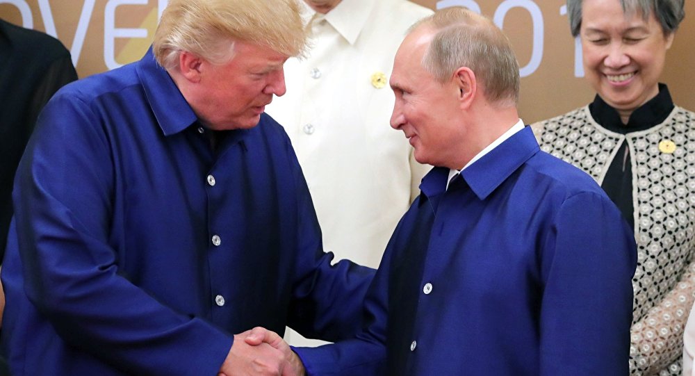 "Только не надо его так называть", - спичрайтер Рейгана Вайнберг рассказал Трампу, как обращаться к Путину