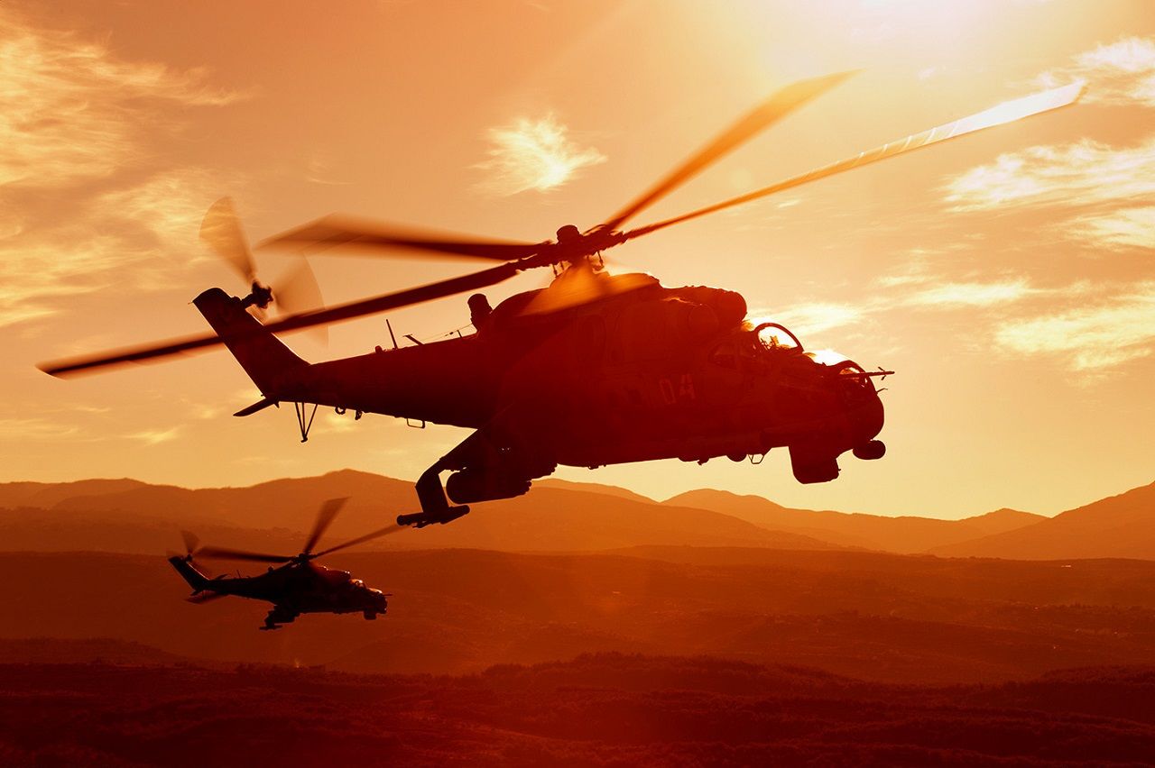 В Сирии атаковали российский вертолет с десантом: СМИ узнали о потерях