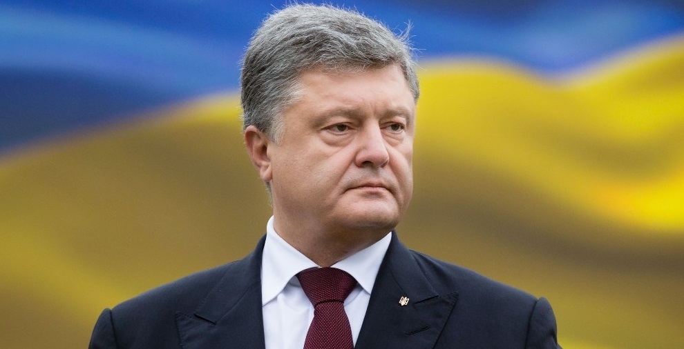 "Российские войска стоят на границе", - Порошенко сделал важное заявление о ситуации на Донбассе