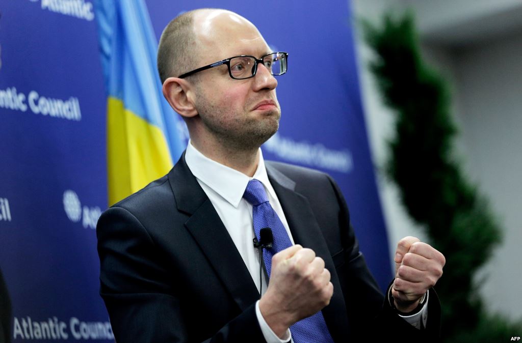 Яценюк: Украина не будет вести прямые переговоры с ополченцами