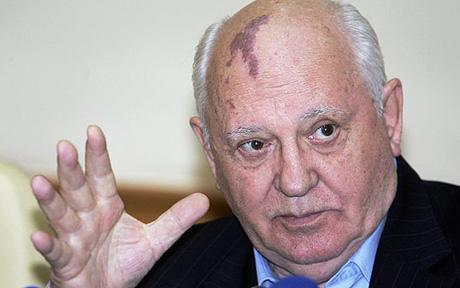 Горбачев: Путин заблуждается, НАТО никаких обещаний не давал