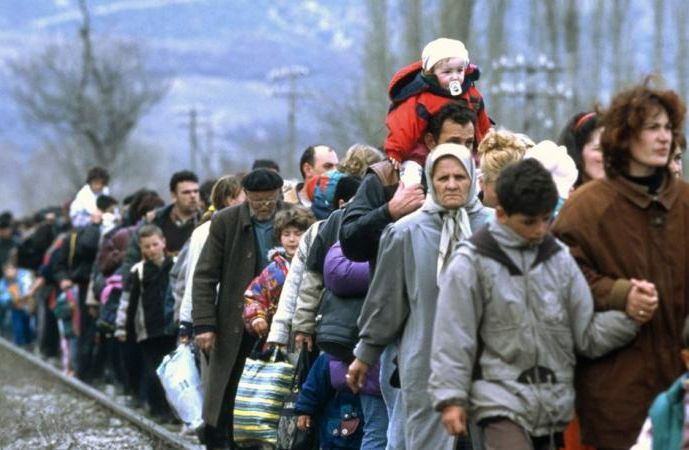 В российском МИД попытались посчитать беженцев из Донбасса: результаты шокировали