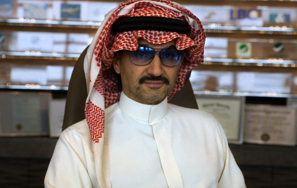 СМИ: Саудовский принц подарит всем пилотам ВВС по Bentley за обстрел Йемена   