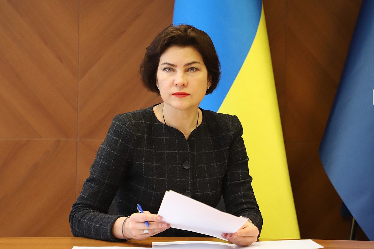 ​"Женщинам в этой стране непросто", – Венедиктова назвала Украину "сексистской"